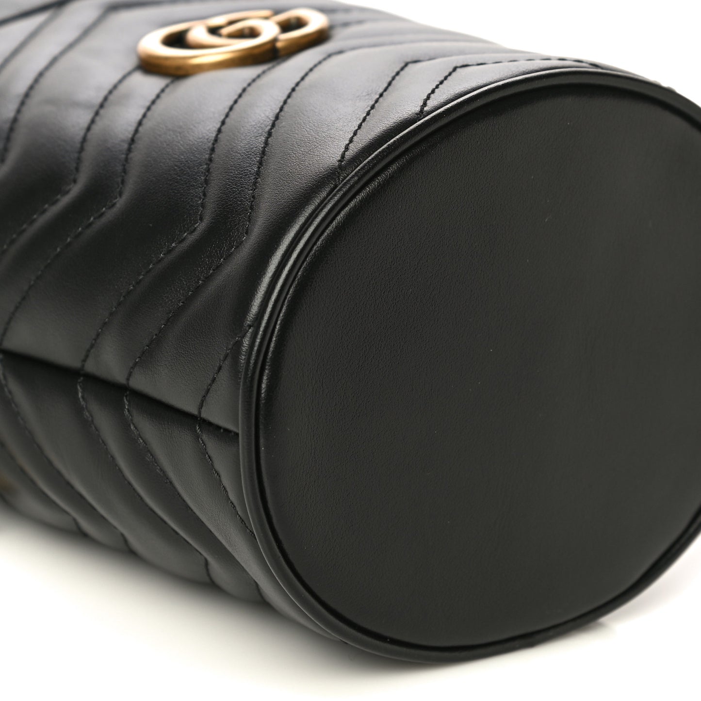 Calfskin Matelasse Mini GG Marmont 2.0 Bucket Bag Black