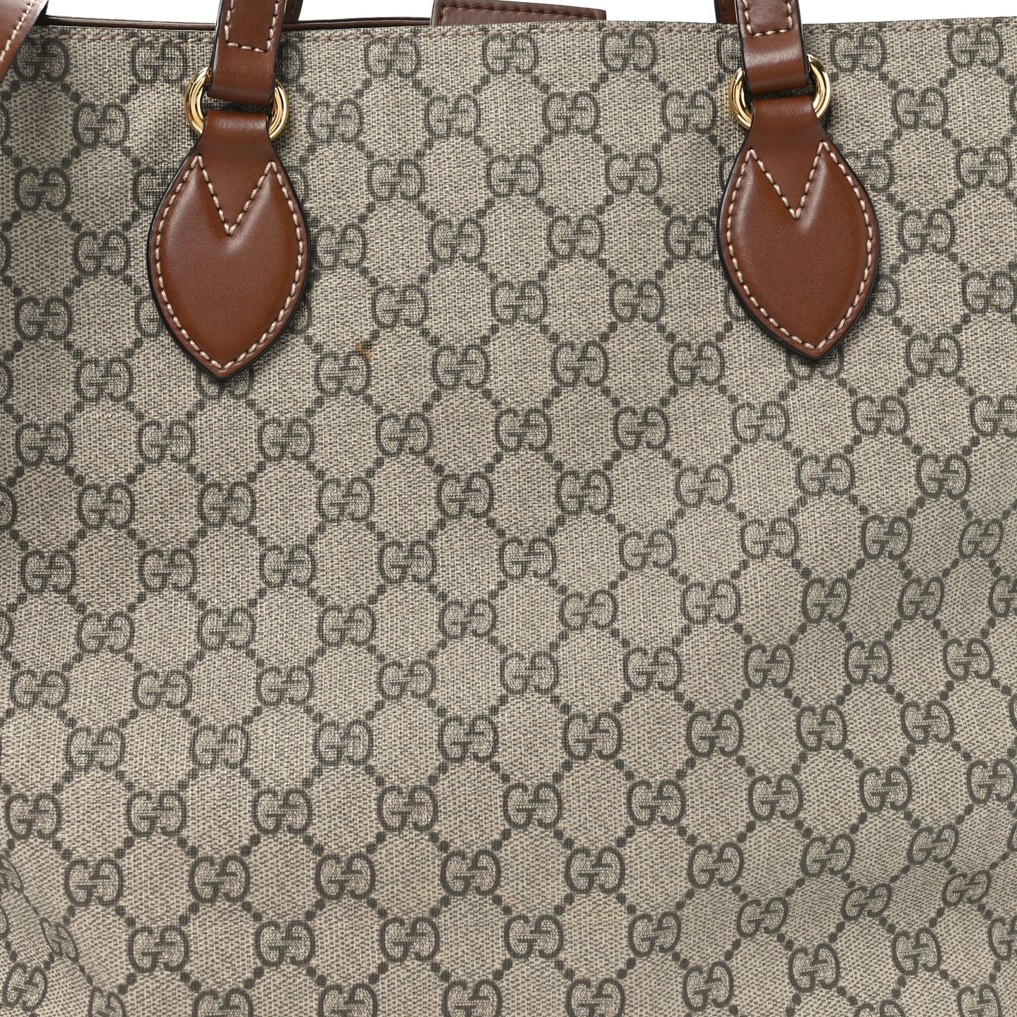 Soft GG Supreme Monogram Medium Crossbody Tote Beige Cuir