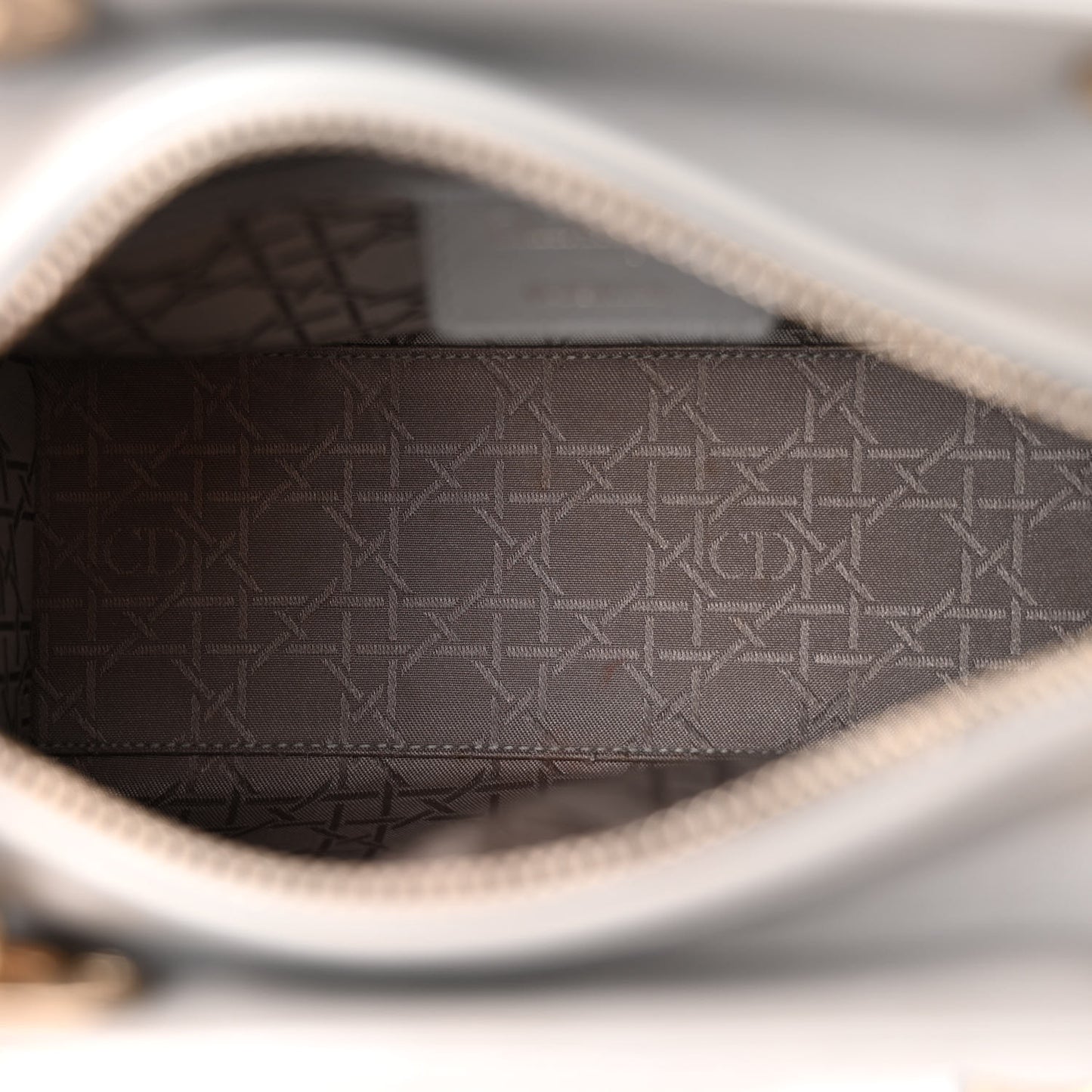 Pearly Lambskin Cannage Medium Lady Dior Grey