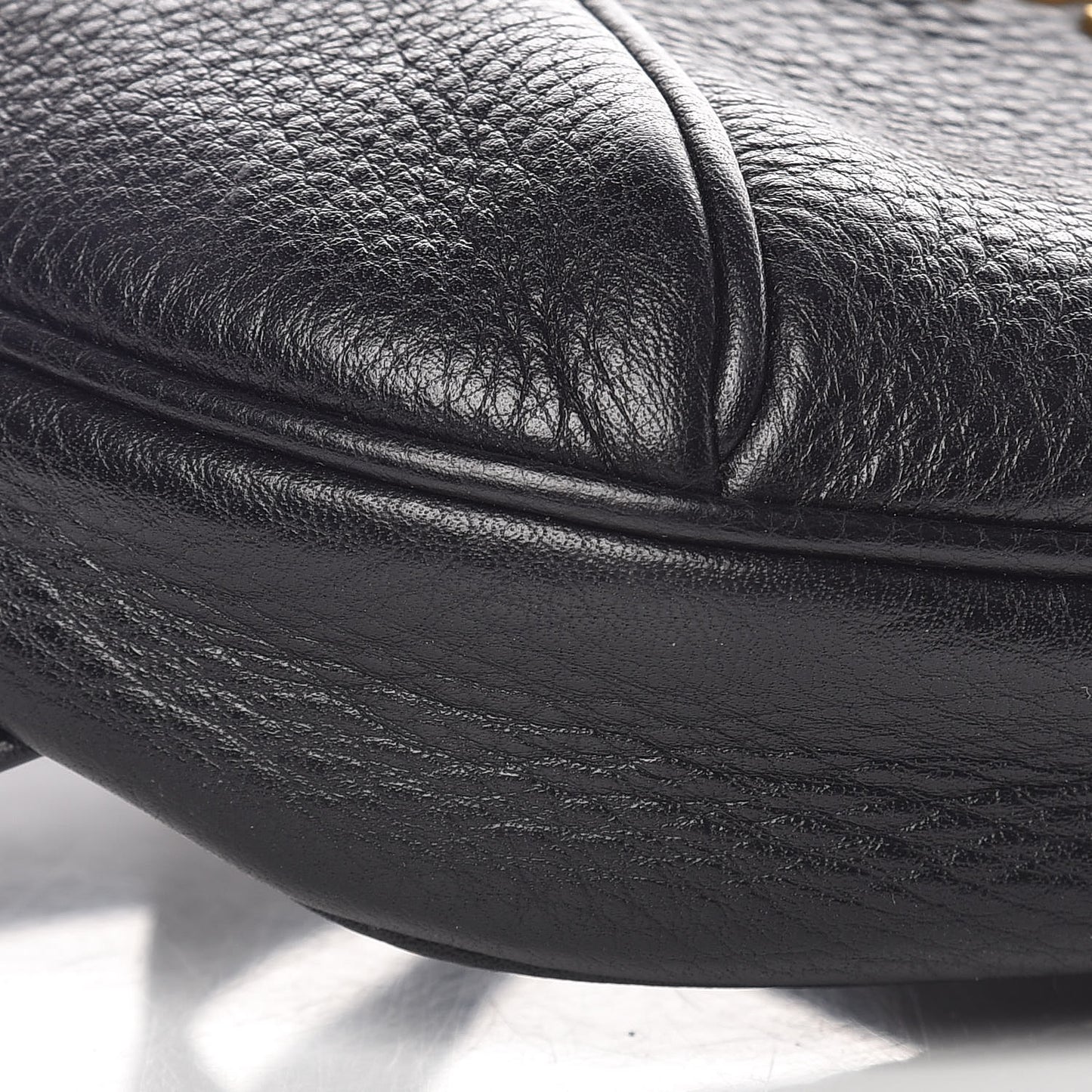 Vitello Daino Small Belt Bag Black