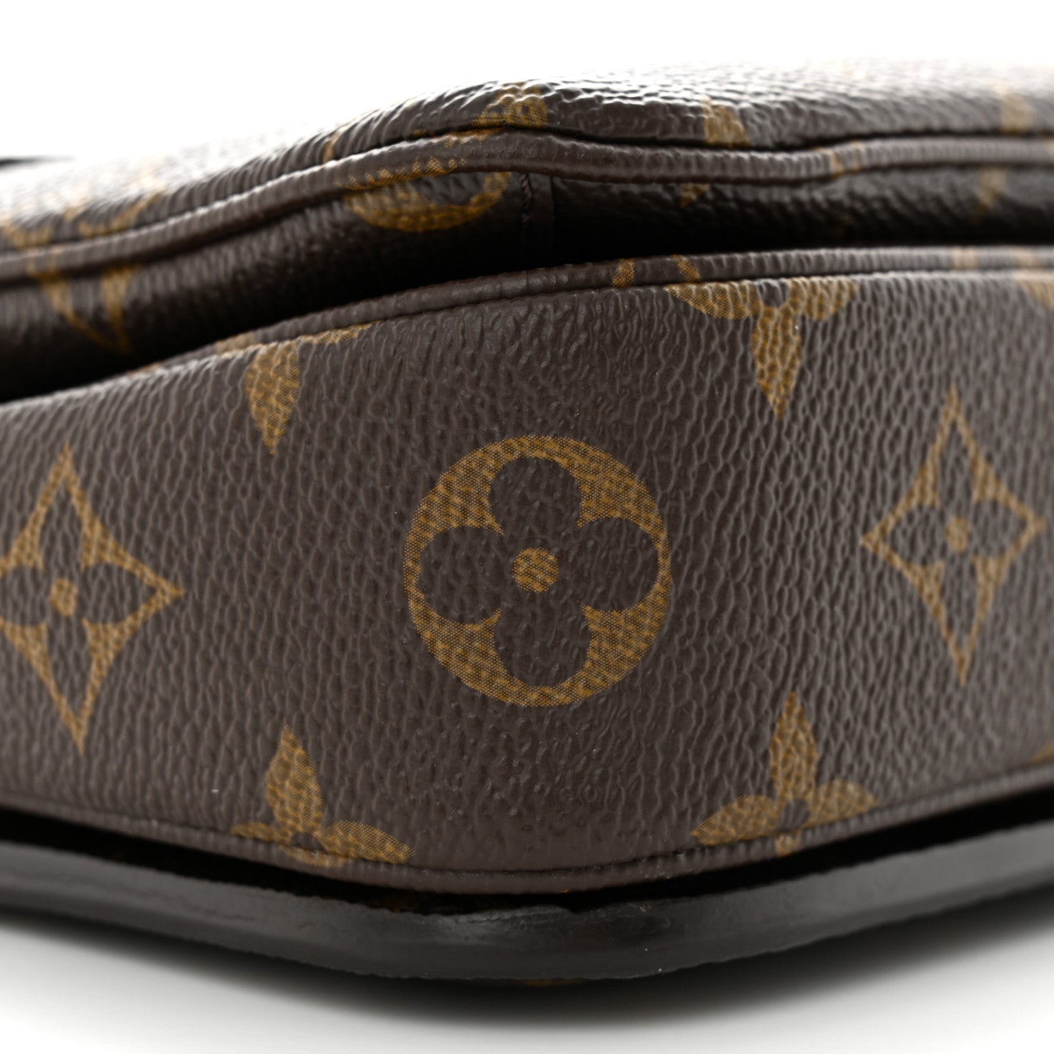 Louis Vuitton Monogram Pochette Metis 9 of 13