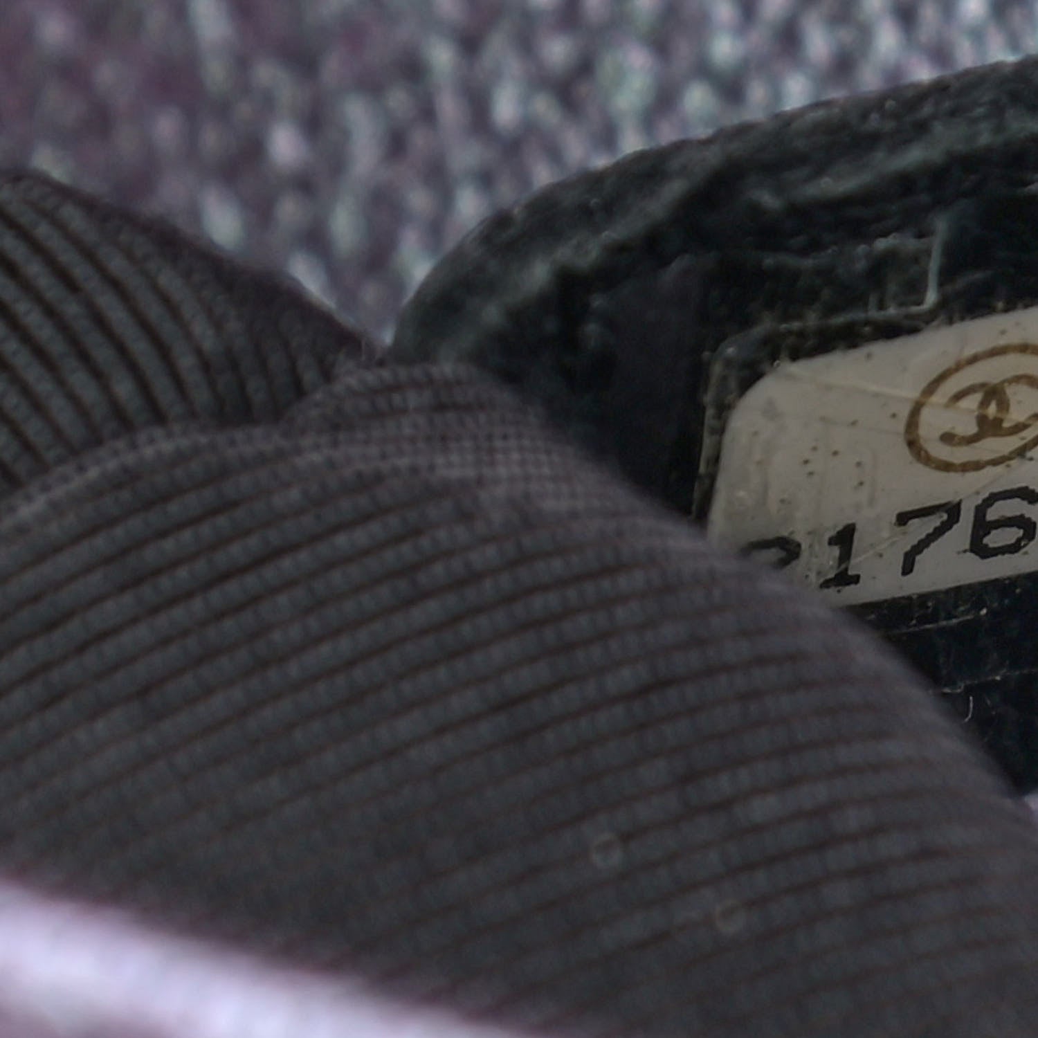 Chanel Iridescent Goatskin Quilted Medium Boy Flap Purple 7 of 9