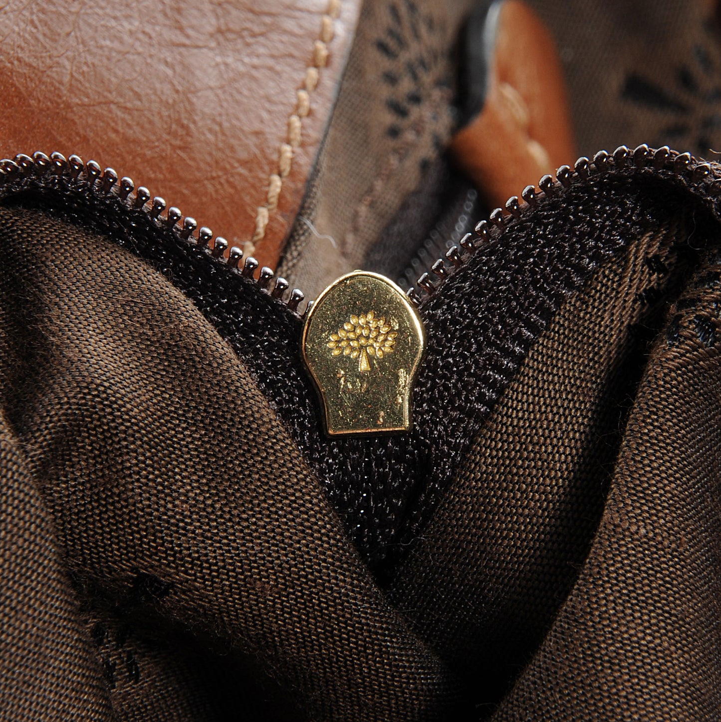 Soft Buffalo Leather Oversized Alexa Oak