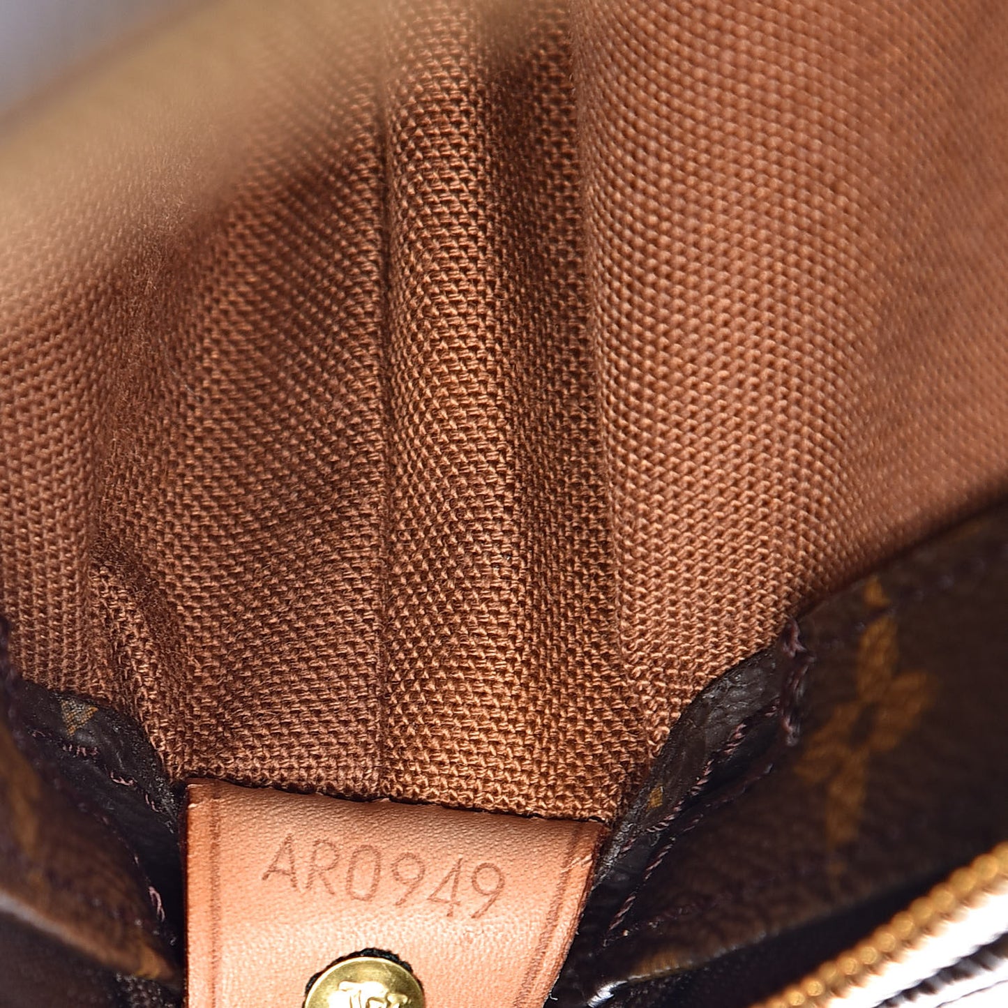 Monogram Cabas Mezzo