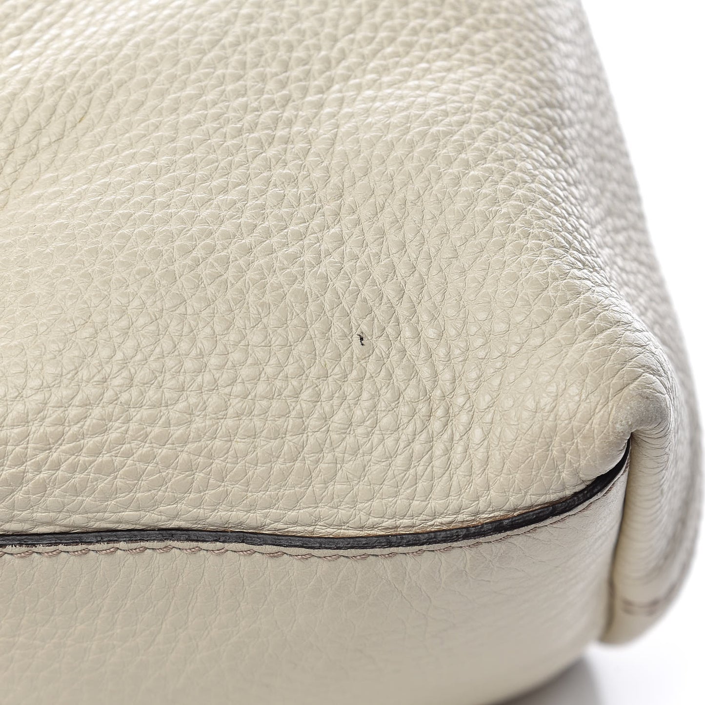 Pebbled Calfskin Medium Soho Chain Shoulder Bag Off White