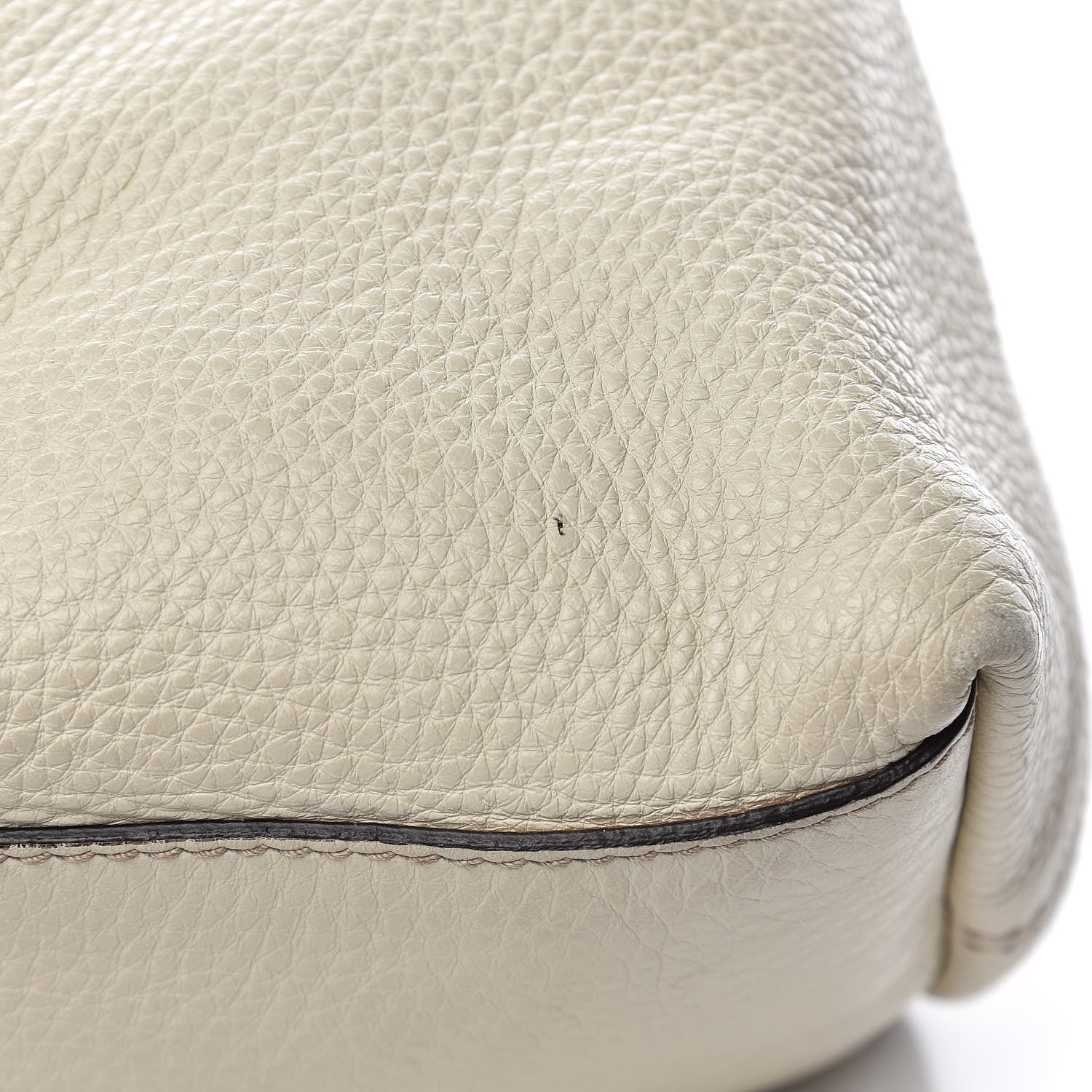 Gucci Pebbled Calfskin Medium Soho Chain Shoulder Bag Off White 11 of 16