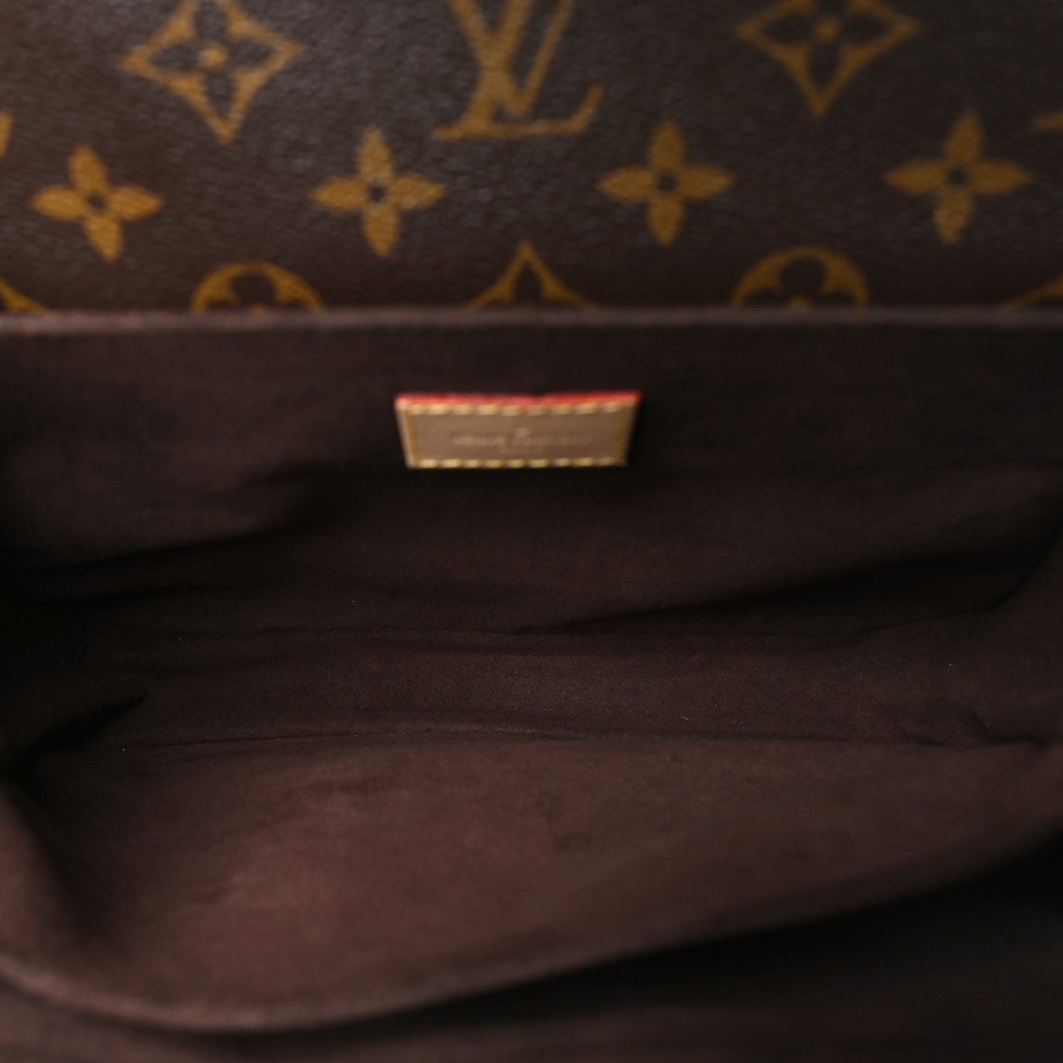 Louis Vuitton Monogram Pochette Metis 5 of 9