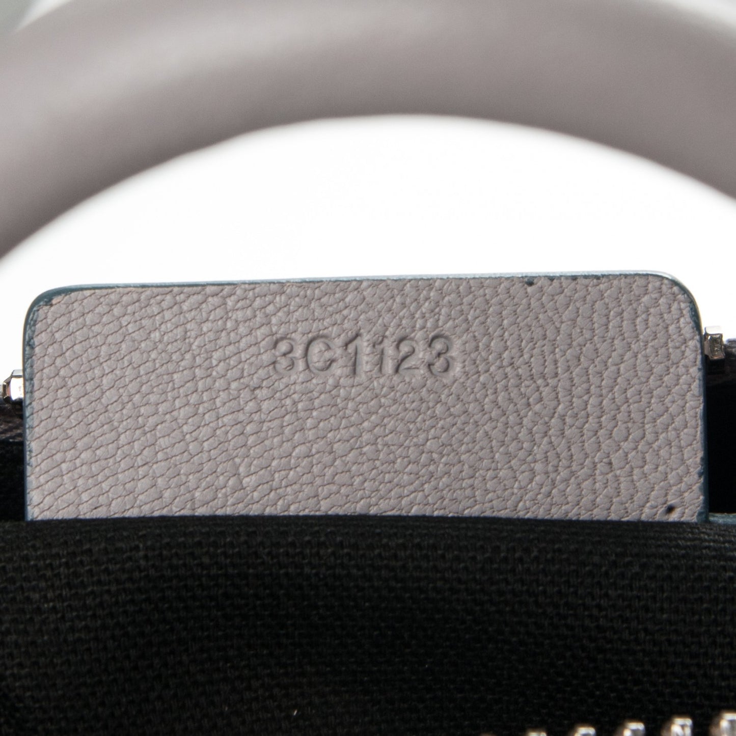 Sugar Goatskin Medium Antigona Pearl Grey