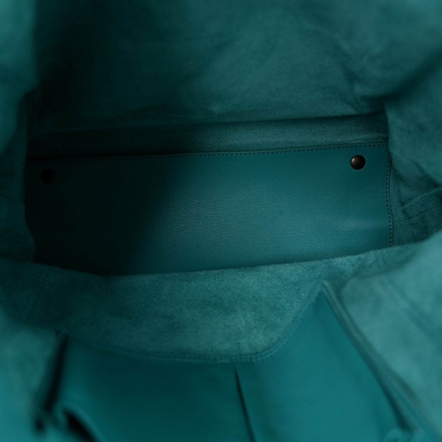 Veau Papier Tote Turquoise