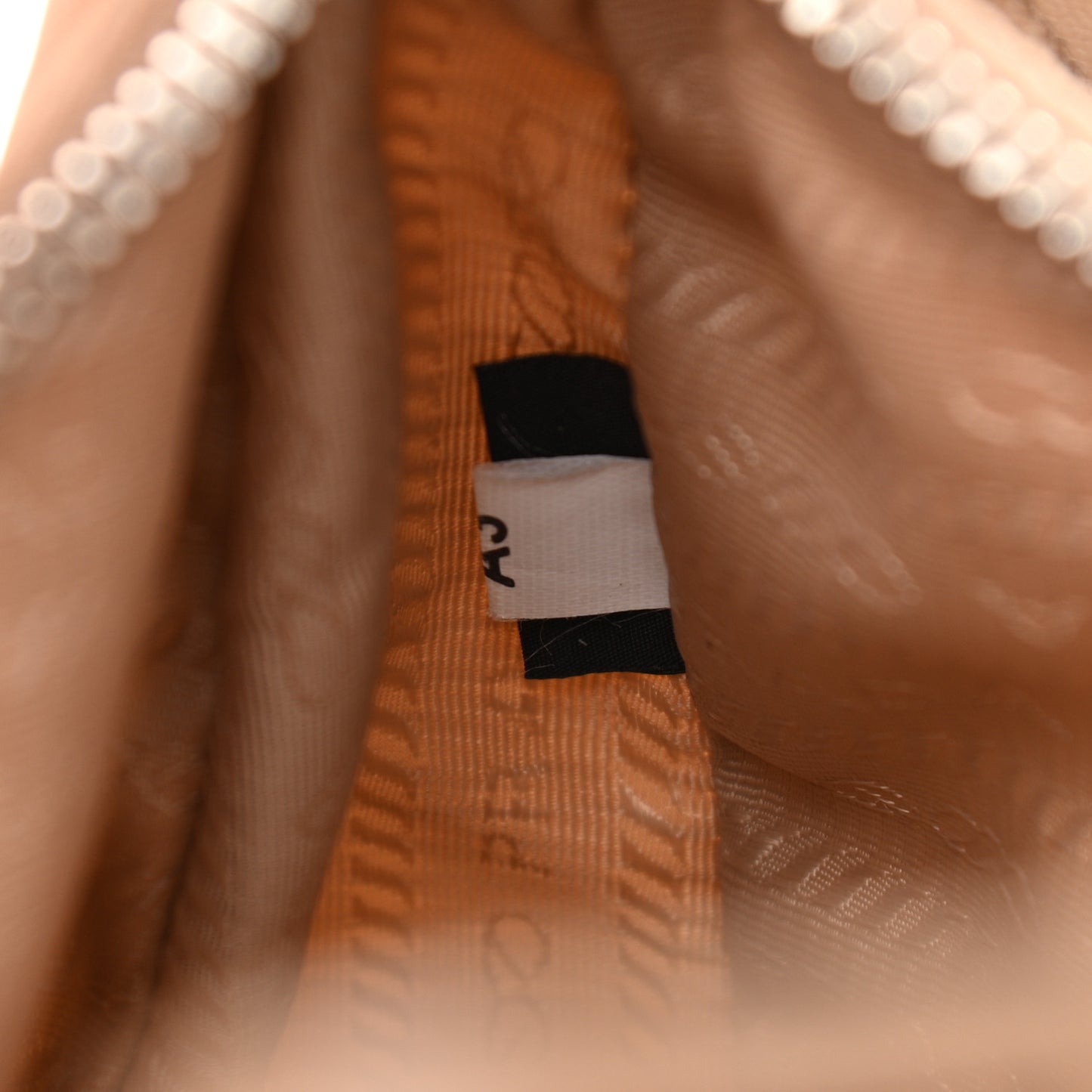 Nylon Re-Edition 2005 Shoulder Bag Cammeo