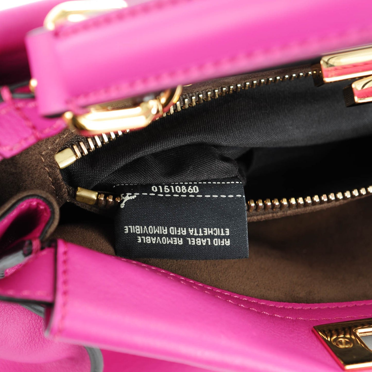 Vitello Seta Medium Peekaboo Iconic Satchel Magenta