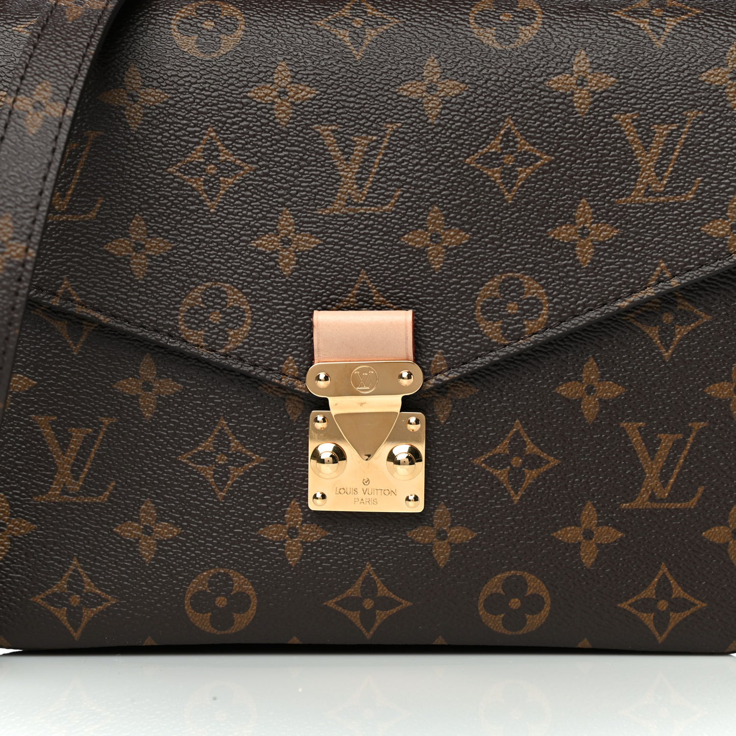 Monogram Pochette Metis