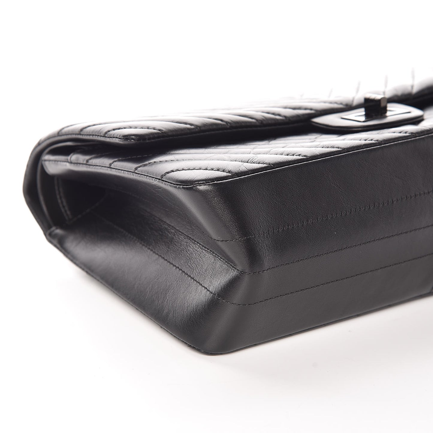 Aged Calfskin Chevron Quilted 2.55 Reissue 226 So Black