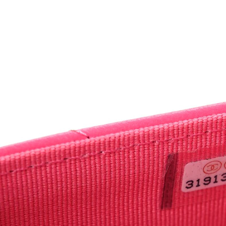 Shiny Goatskin Quilted Chanel 19 Flap Wallet Dark Pink