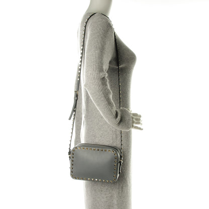 Valentino Garavani Calfskin Rockstud Camera Crossbody Bag Light Stone 2 of 7