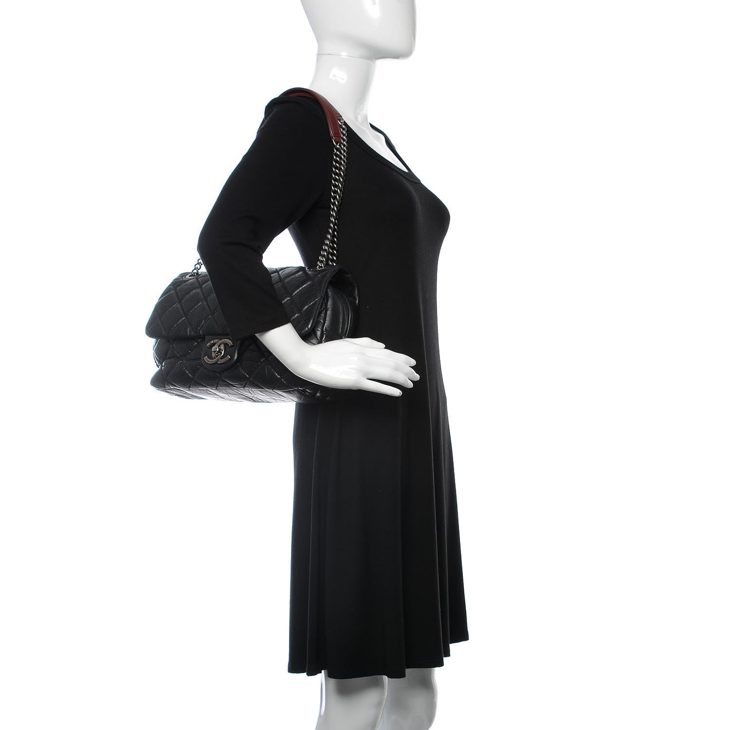 Aged Calfskin Jumbo New Portobello Flap Black