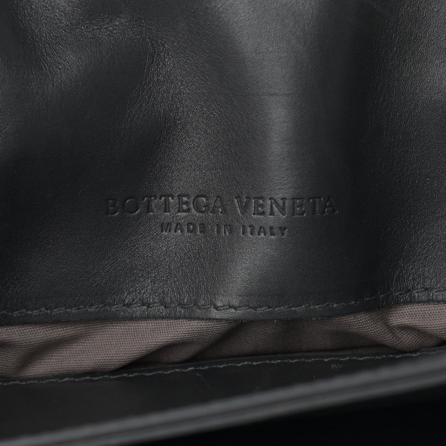 Nappa Intrecciato VN Briefcase Grey