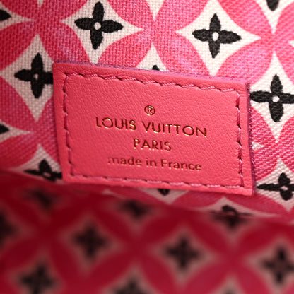 Louis Vuitton Monogram Giant By The Pool 2.0 Onthego PM Pink 9 of 17