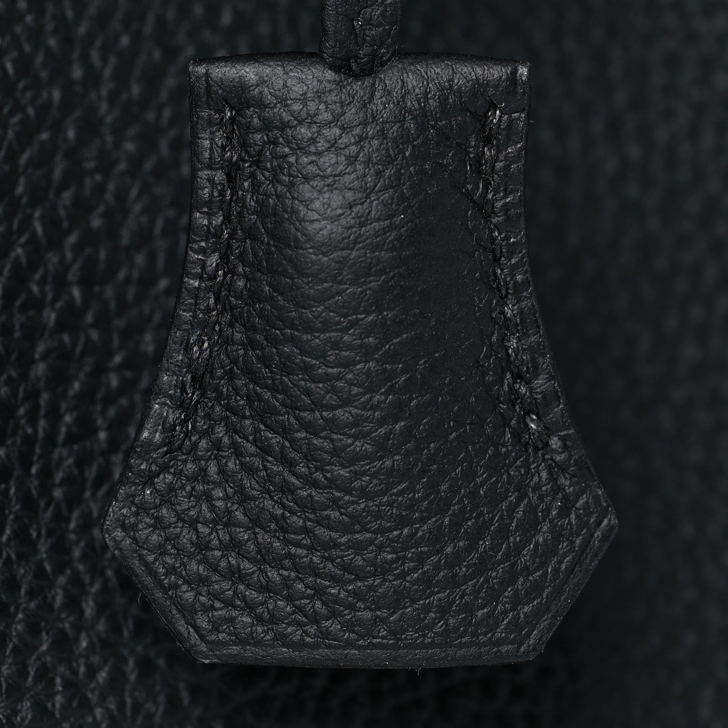 Togo Kelly Retourne 28 Black