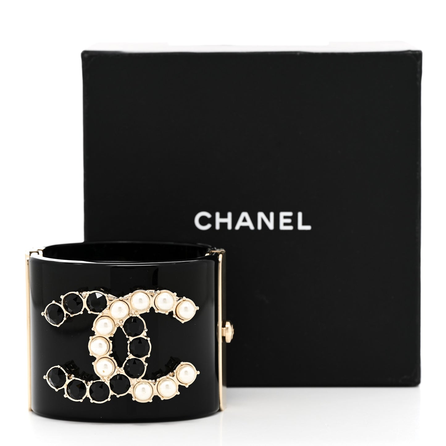 Resin Crystal Pearl CC Cuff Black