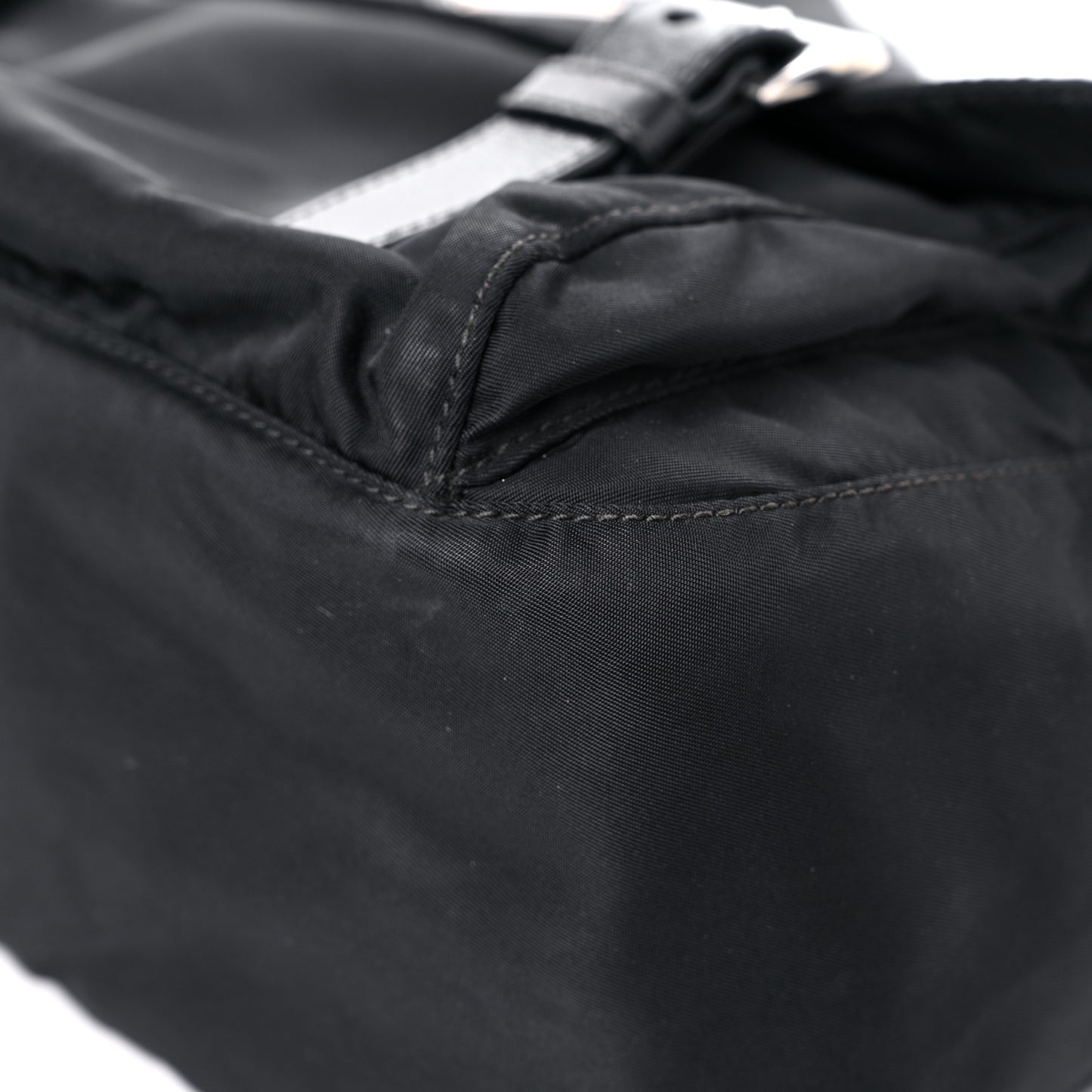 Tessuto Nylon Saffiano Messenger Bag Black