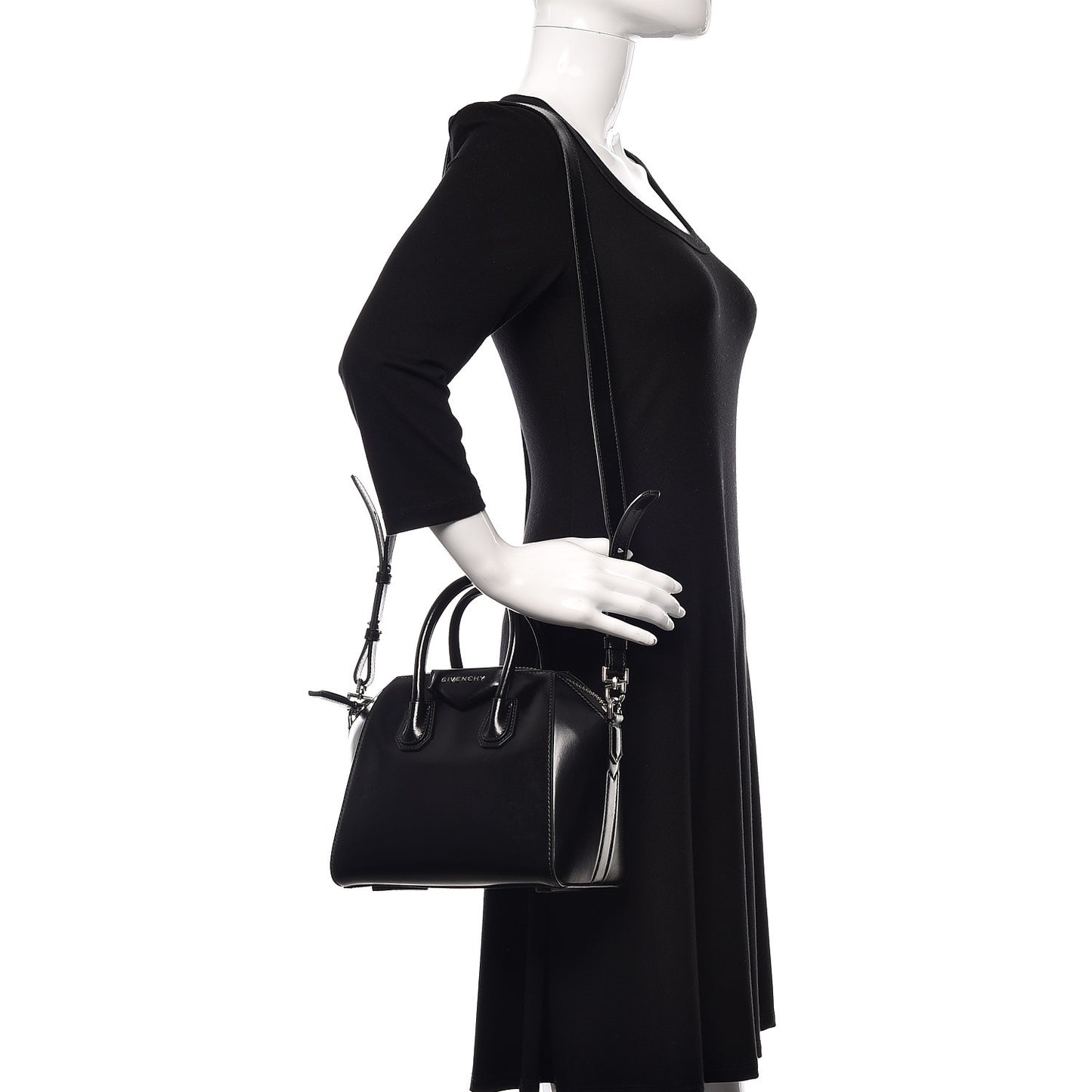 Shiny Lord Calfskin Mini Antigona Black