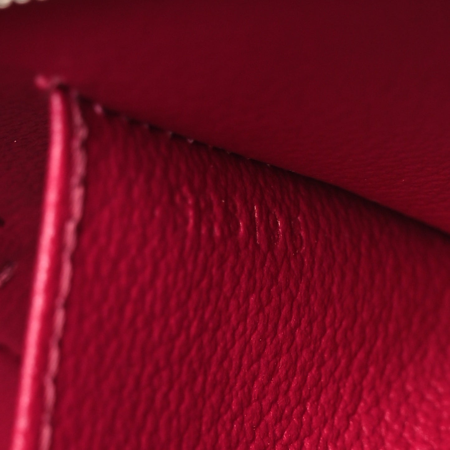 Epi Cosmetic Pouch Fuchsia