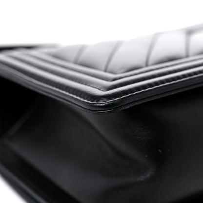 Chanel Lambskin Chevron Quilted Medium Boy Flap Black 10 of 17