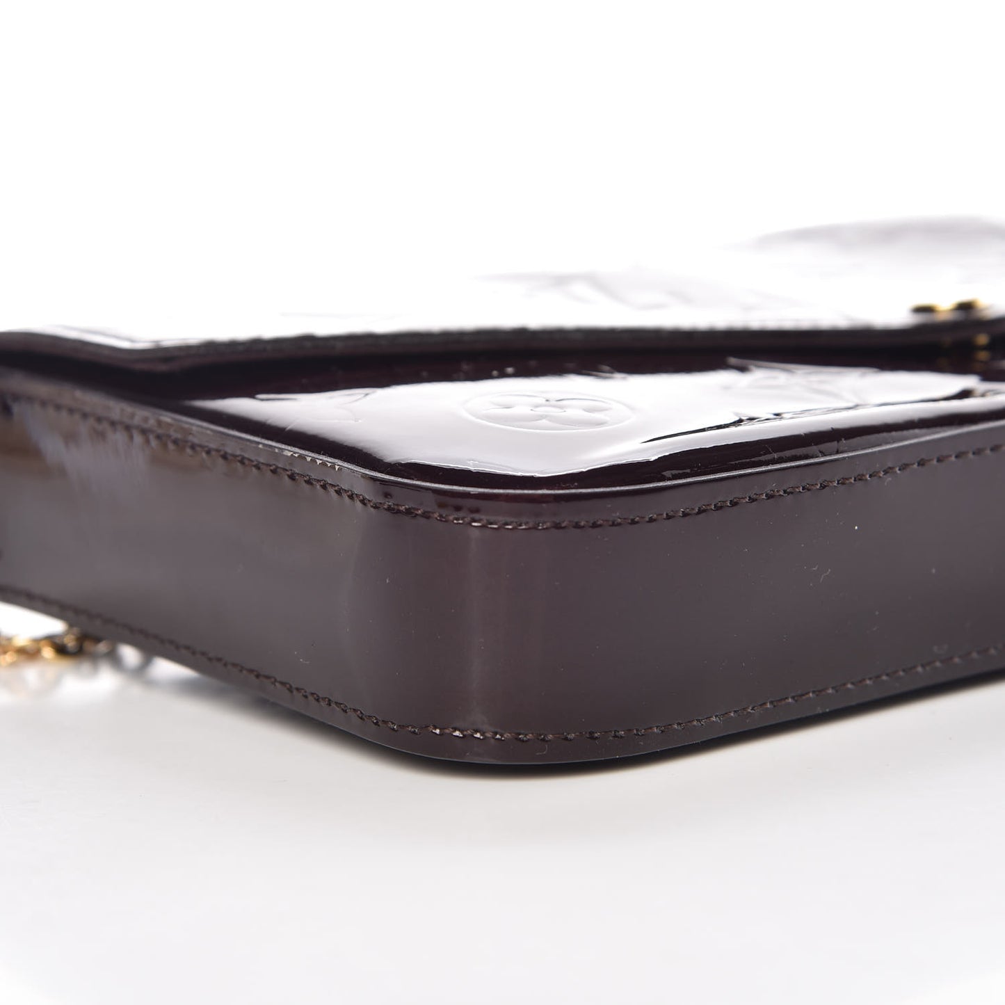 Vernis Pochette Felicie Chain Wallet Amarante
