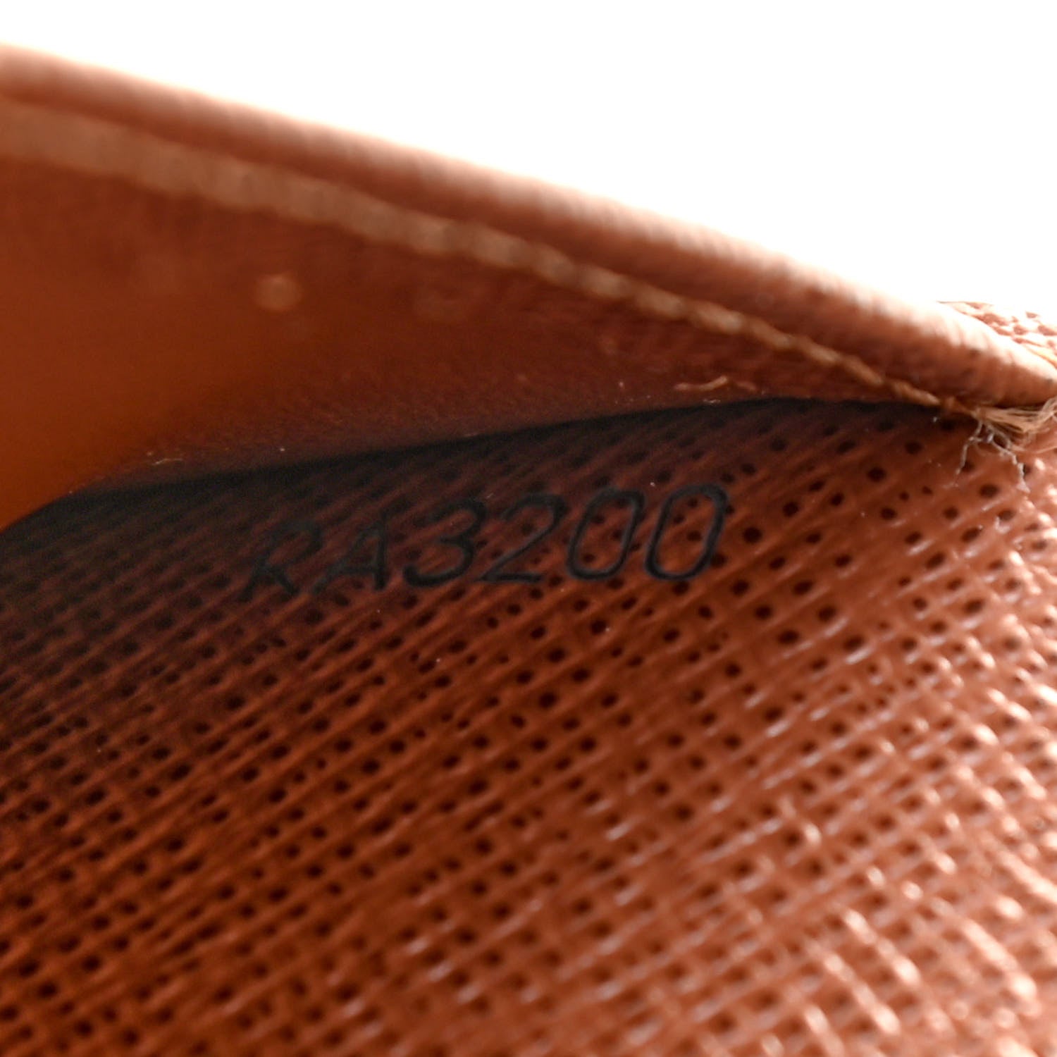 Louis Vuitton Monogram Large Ring Agenda Cover 7 of 7