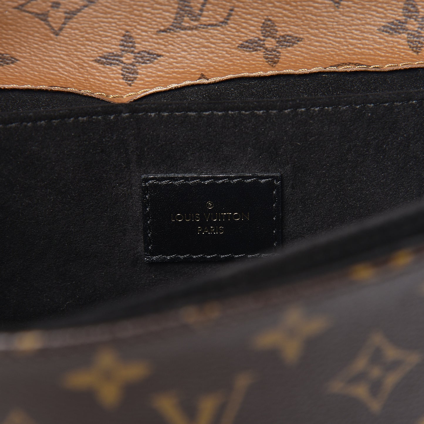 Reverse Monogram Pochette Metis
