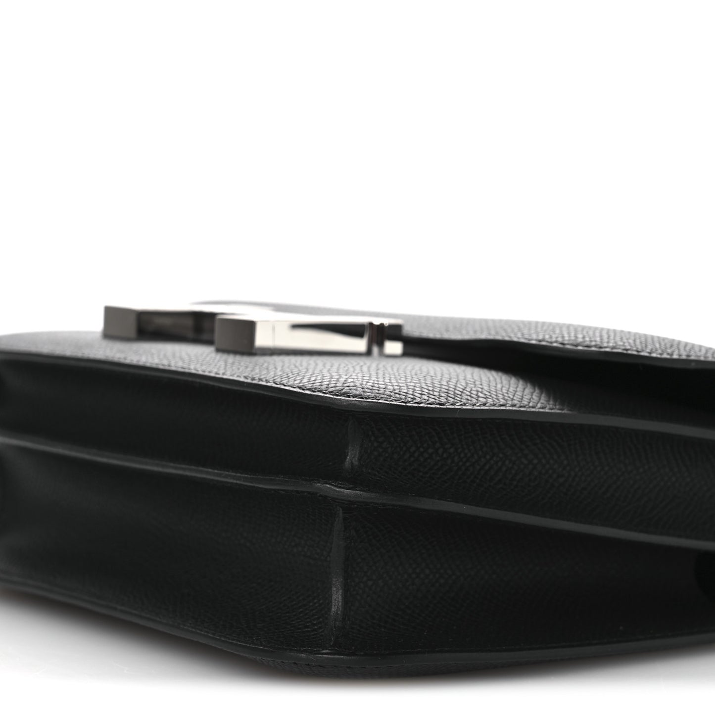 Epsom Constance 18 Black