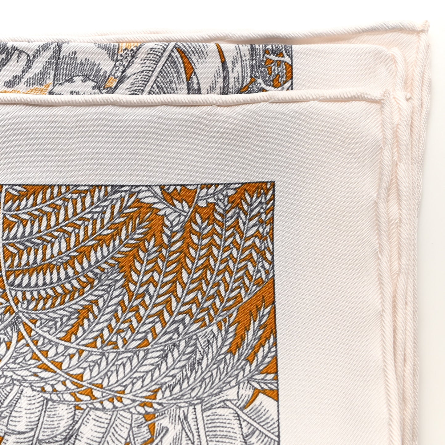 Silk Faubourg Tropical Scarf 90 Sepia White Caramel