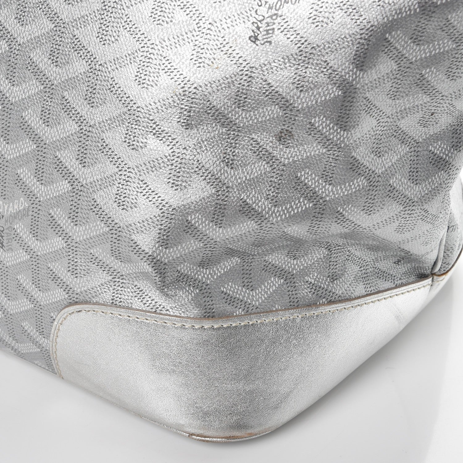 Goyard Goyardine Beluga MM Silver 17 of 27