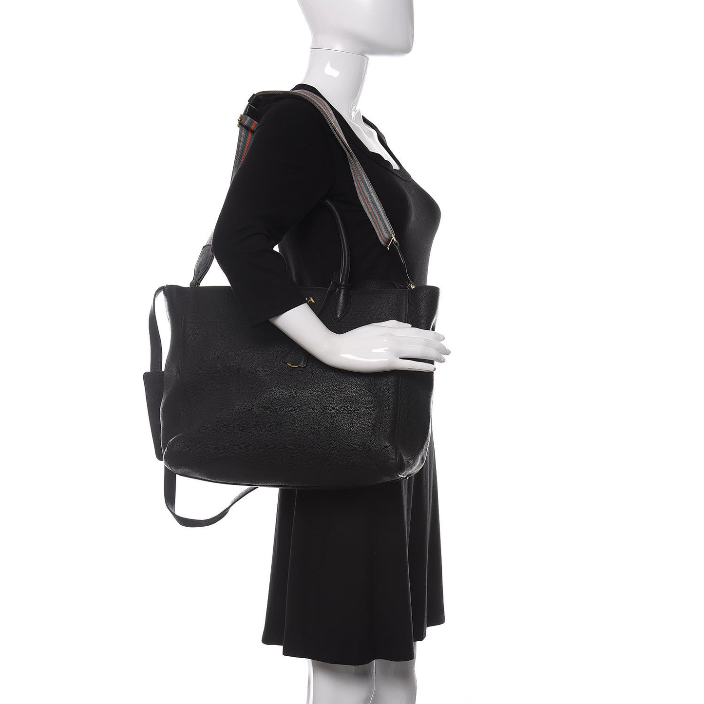 Vitello Daino Tote Black