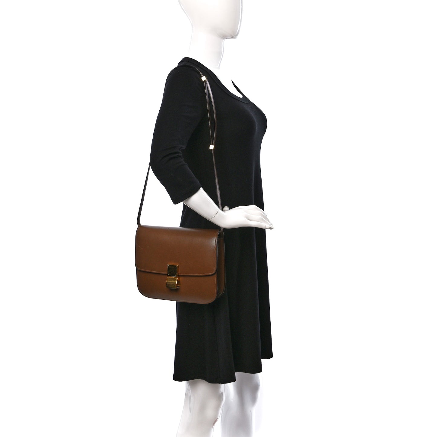 Box Calfskin Medium Classic Box Flap Bag Camel