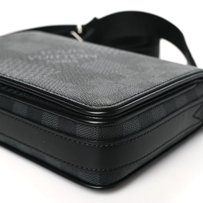 Louis Vuitton Damier Graphite 3D Studio Messenger 9 of 10