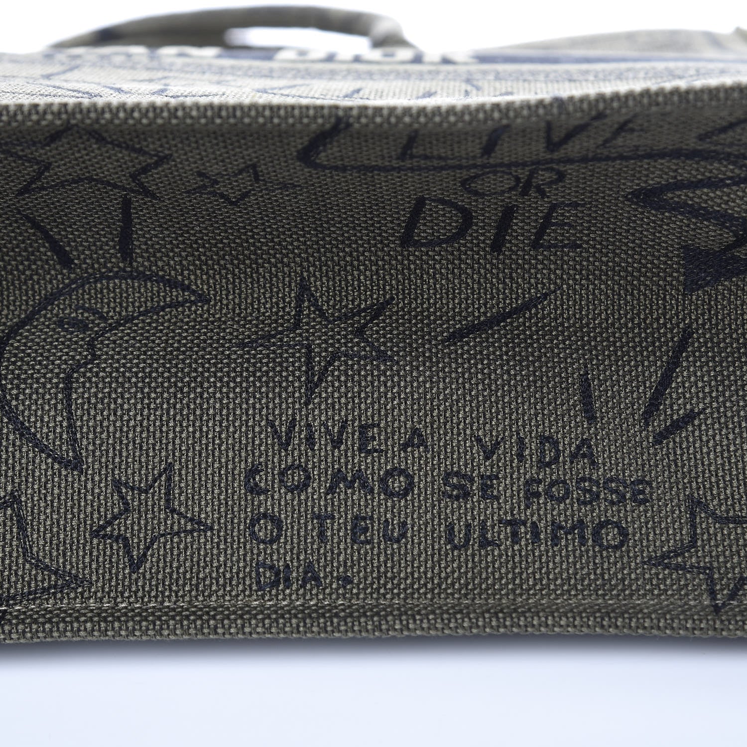 Christian Dior Canvas Embroidered Graffiti Book Tote Vert 8 of 8