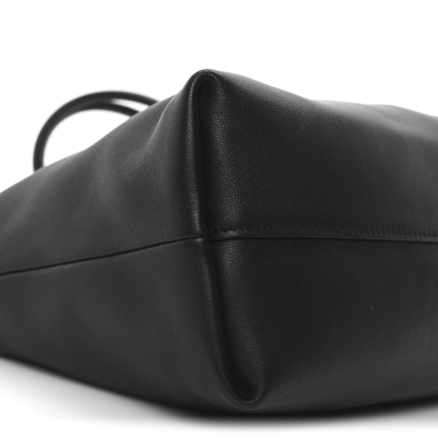 Mellow Nappa Medium Donut Chain Flamenco Knot Clutch Black