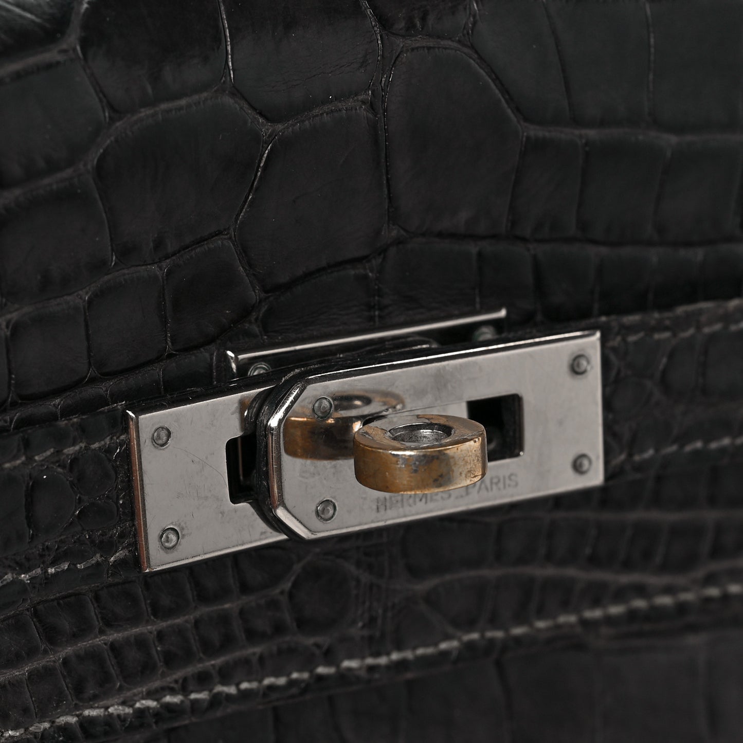 Matte Alligator Kelly Longue Wallet Graphite