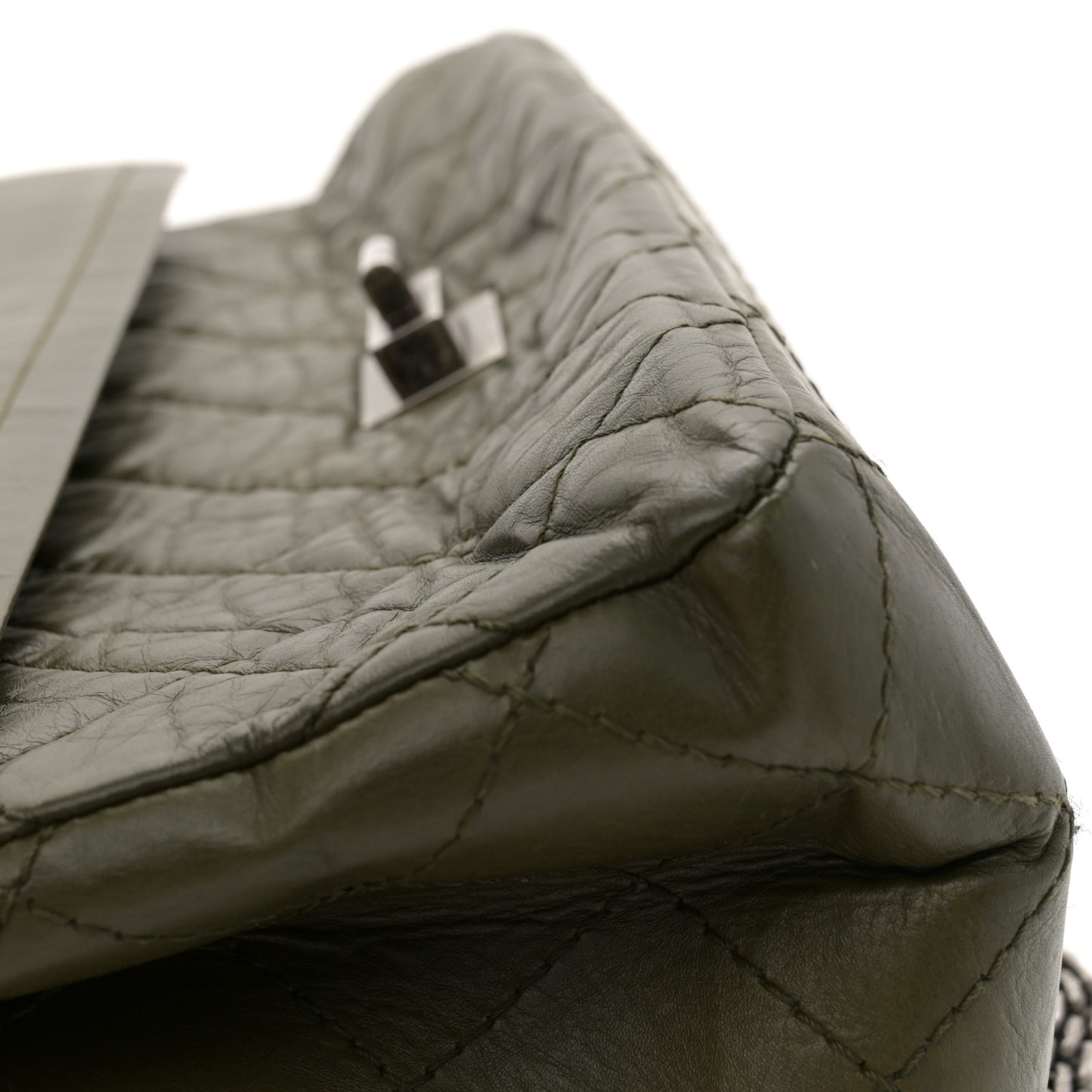 Aged Calfskin Quilted 2.55 Reissue 227 Flap Dark Green