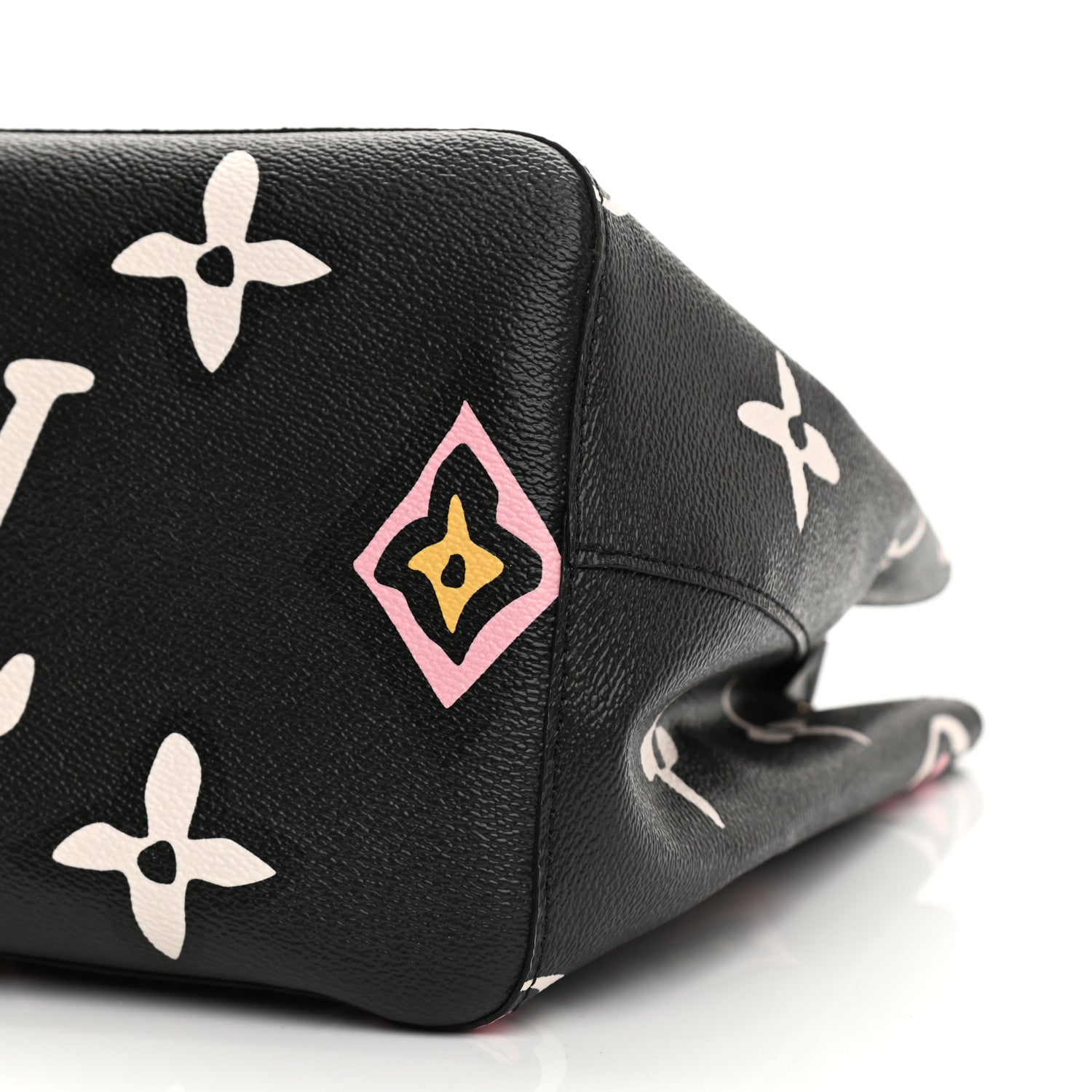 Louis Vuitton Monogram Giant Wild At Heart Neonoe MM Black 10 of 10