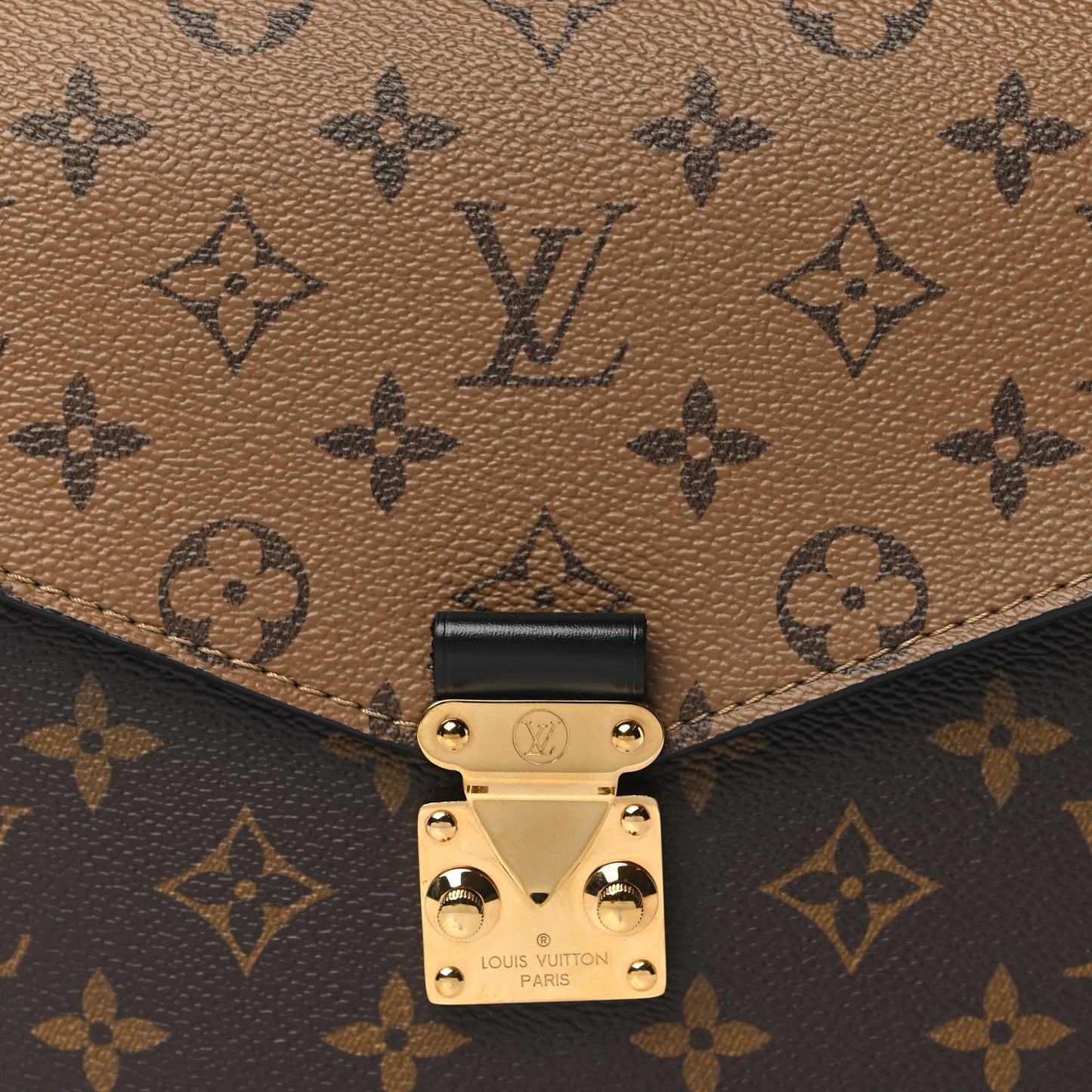 Reverse Monogram Pochette Metis
