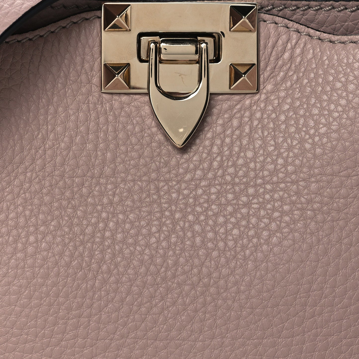 Pebbled Calfskin Mini Rockstud Flip-Lock Messenger Bag Poudre