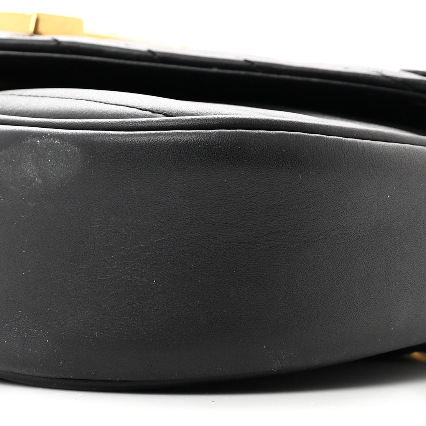 Calfskin New Wave Chain PM Black