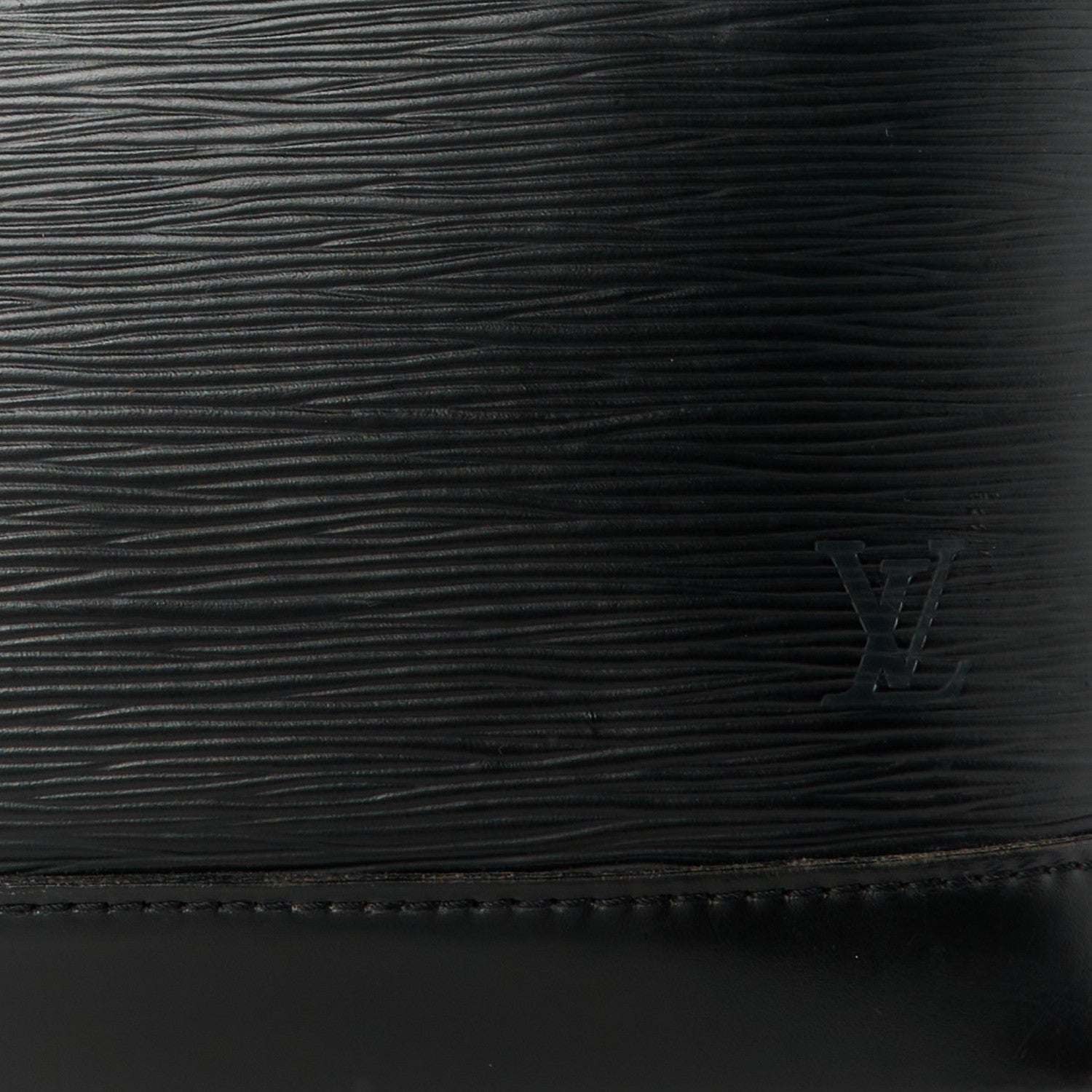 Louis Vuitton Epi Alma PM Black 9 of 13