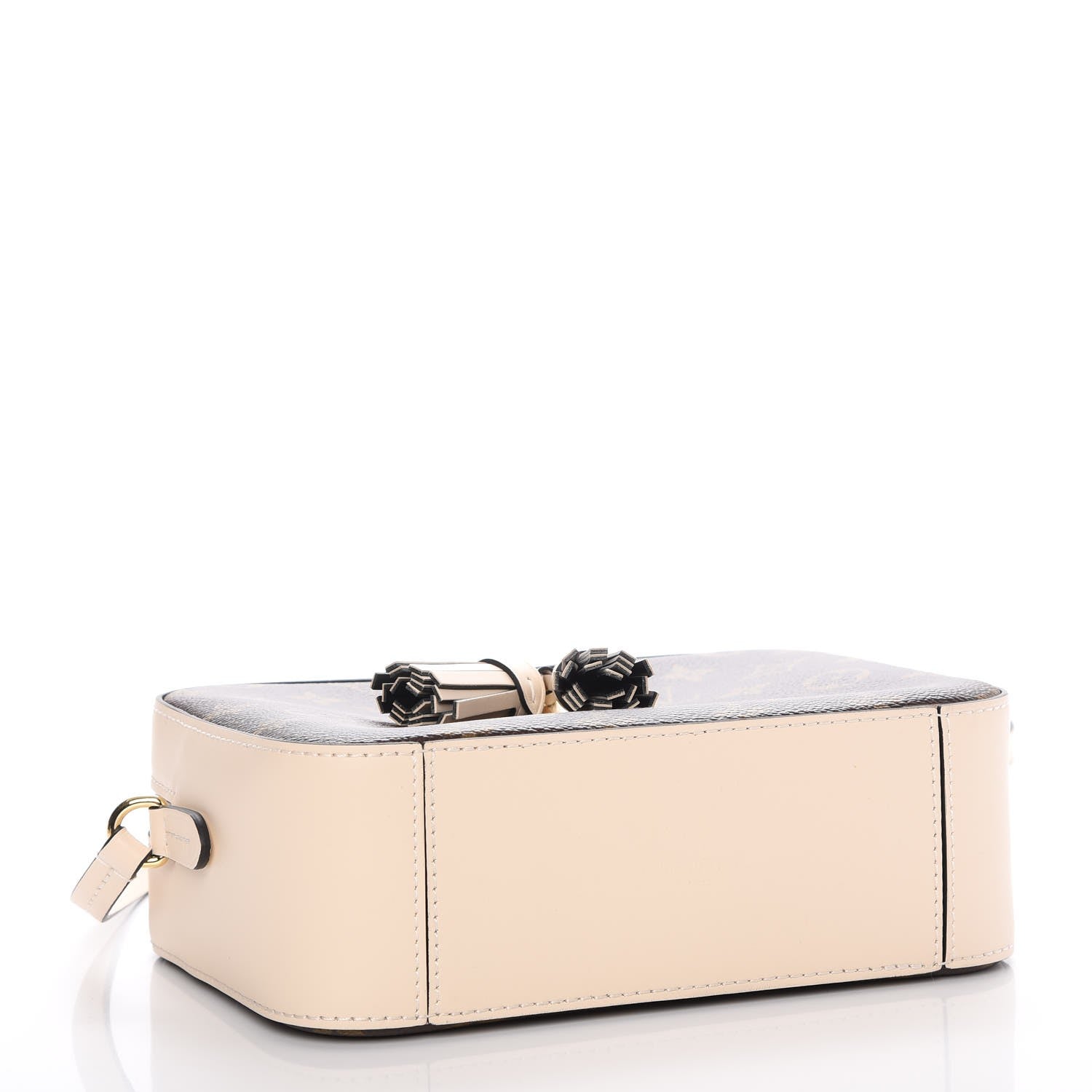Louis Vuitton Monogram Saintonge Creme 4 of 7