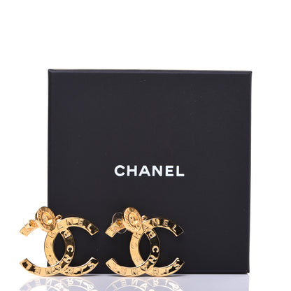 Chanel Metal Large Paris Button Earrings Gold 10 of 10