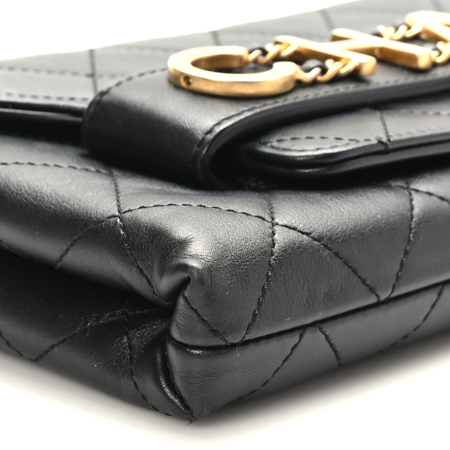 Calfskin Quilted Enchained Clutch Black