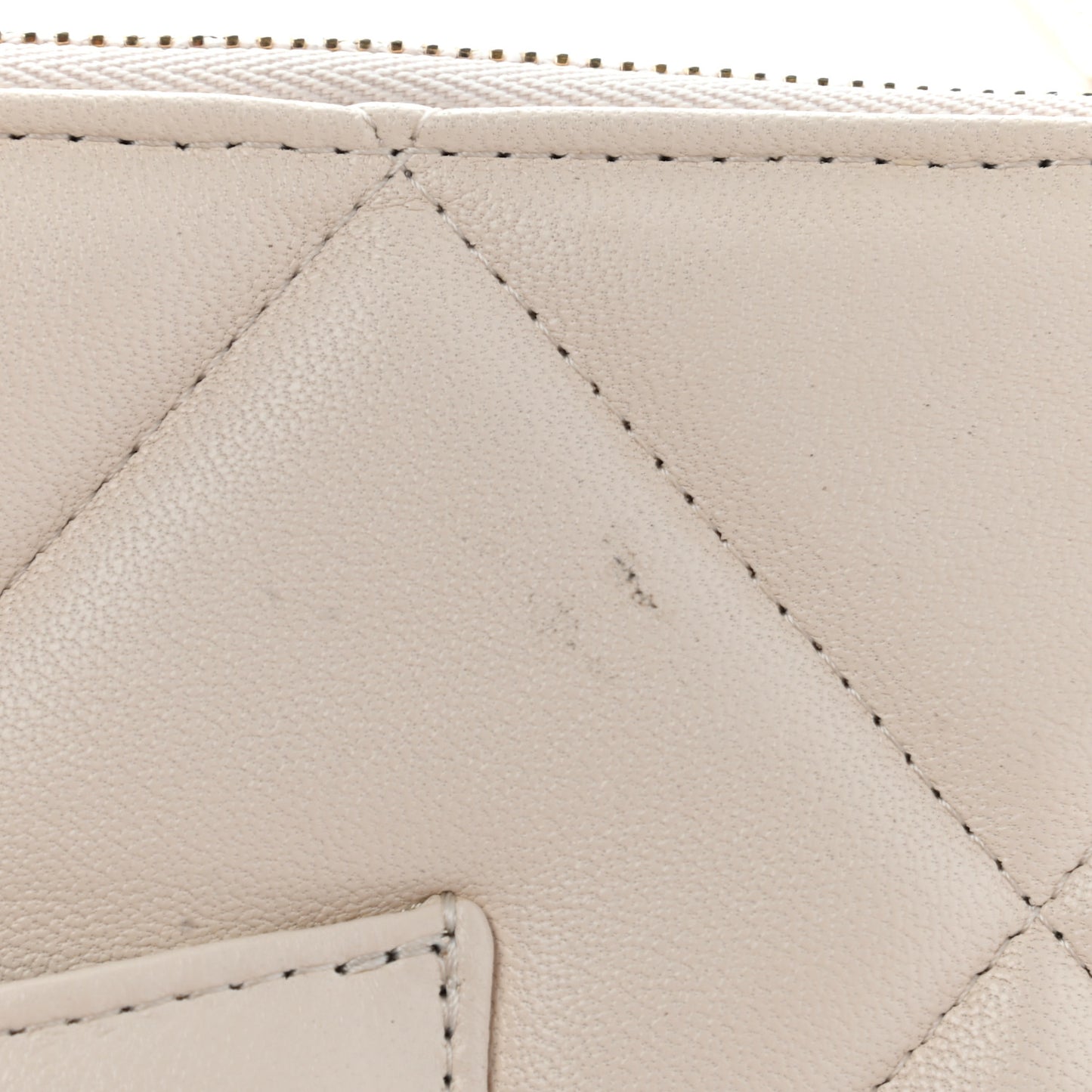 Lambskin Quilted Large Chanel 19 Cosmetic Case Light Beige